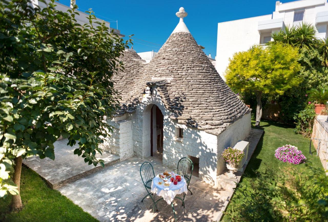 Trullo Giardino Fiorito Bed and Breakfast Alberobello Buitenkant foto